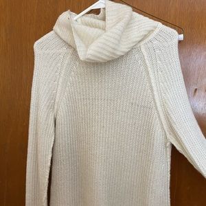 Gap turtle neck sweater